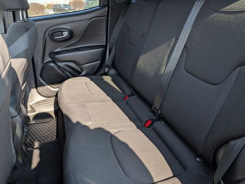 Used 2020 Jeep Renegade Altitude image 21