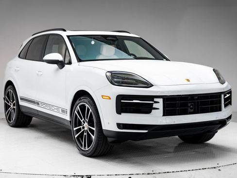 New 2026 Porsche Cayenne image 29