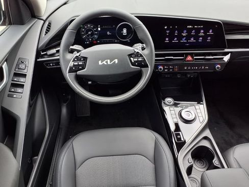 New 2026 Kia Niro Wind w/ Wind Preserve Package FWD image 2