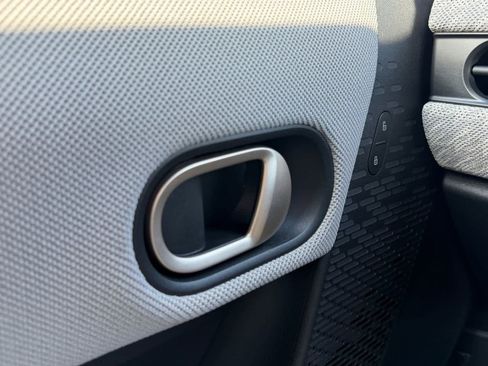 New 2026 MINI Cooper 4-Door Hardtop image 21