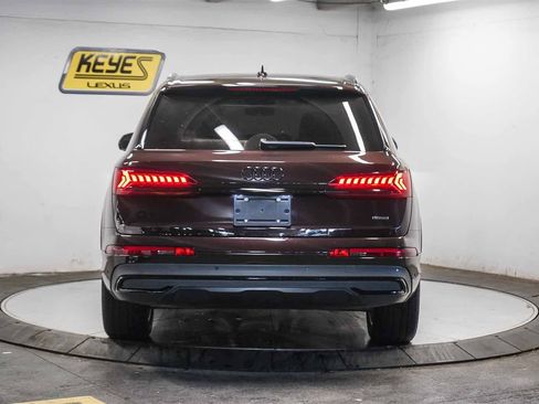 Used 2022 Audi Q7 Premium Plus image 3