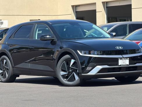 New 2026 Hyundai Ioniq 5 SEL AWD/4WD image 2