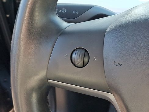 Used 2018 Tesla Model 3 Long Range image 23