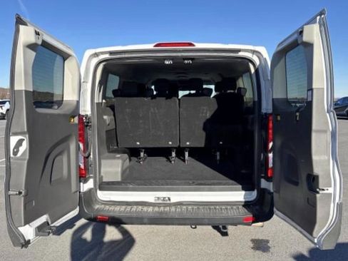 Used 2023 Ford Transit 350 XLT image 18