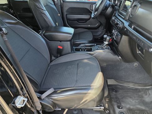 Used 2023 Jeep Wrangler Unlimited Sport image 12