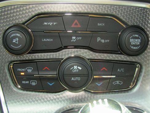 Used 2016 Dodge Challenger SRT Hellcat image 18