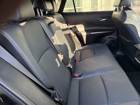Used 2023 Toyota Venza Limited image 30