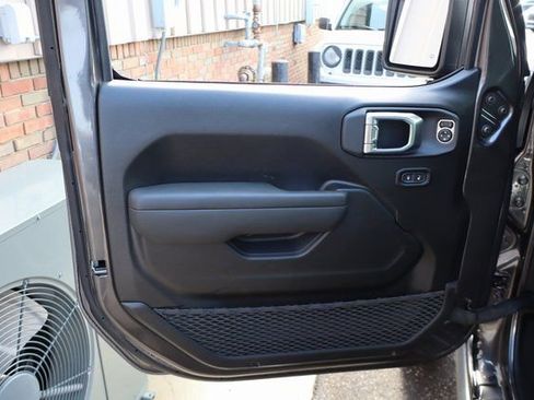 New 2026 Jeep Gladiator Willys image 10