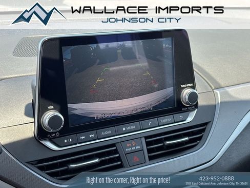 Used 2024 Nissan Altima 2.5 SR AWD/4WD image 24