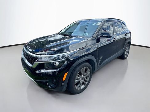 Used 2022 Kia Seltos S FWD image 2