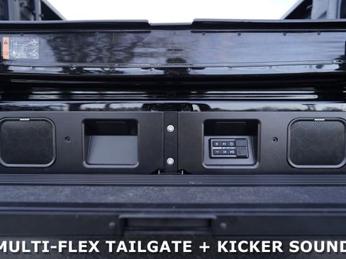 Used 2025 GMC Sierra 2500 AT4X image 48