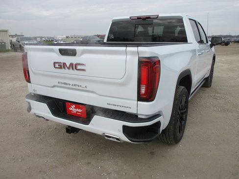 New 2026 GMC Sierra 1500 Denali w/ Denali Reserve Package image 5