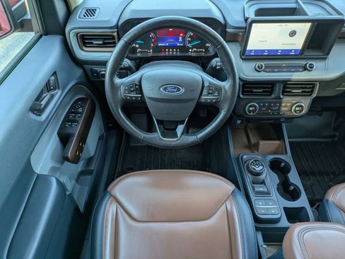 Used 2022 Ford Maverick Lariat w/ Lariat Luxury Package image 16