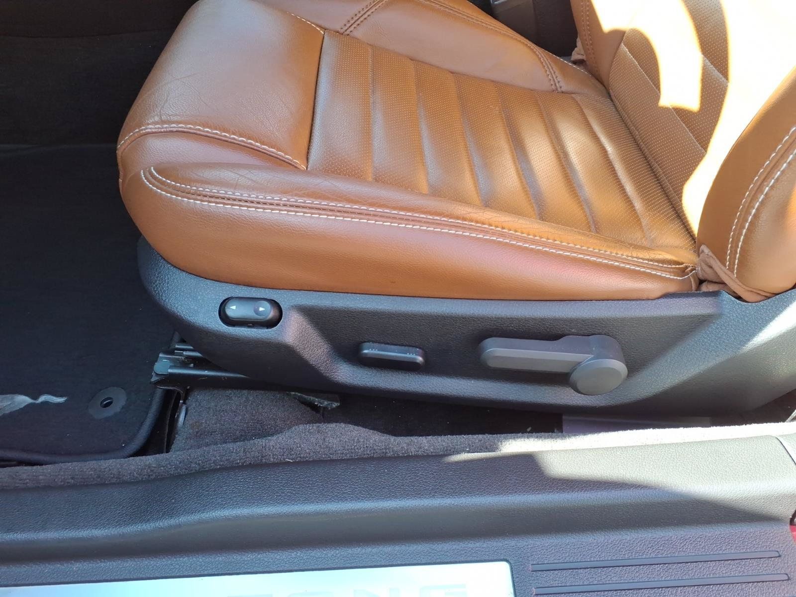 Used 2013 Ford Mustang Premium RWD image 8
