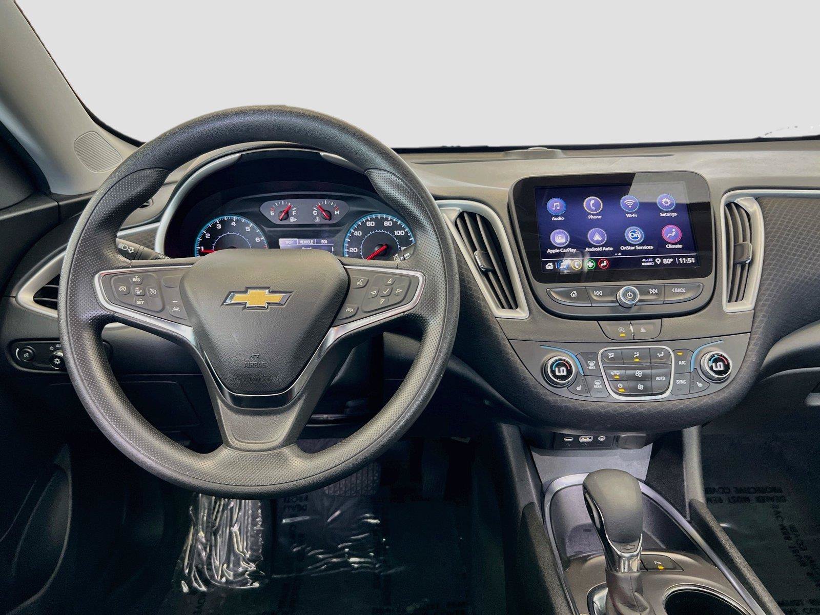 Used 2024 Chevrolet Malibu LT FWD image 2