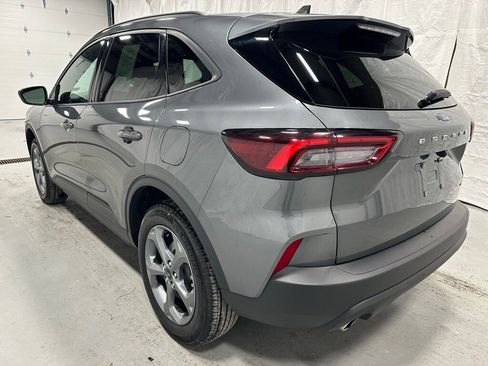 Used 2025 Ford Escape ST-Line image 5