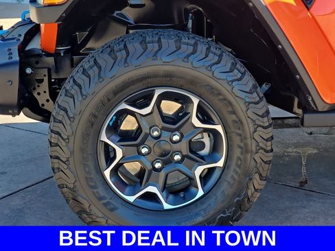 Used 2023 Jeep Wrangler Unlimited Rubicon 4xe w/ Steel Bumper Group AWD/4WD image 35