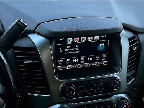 Used 2019 Chevrolet Tahoe Premier AWD/4WD image 13
