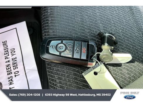 Used 2022 Ford F150 XLT w/ Equipment Group 302A High AWD/4WD image 9