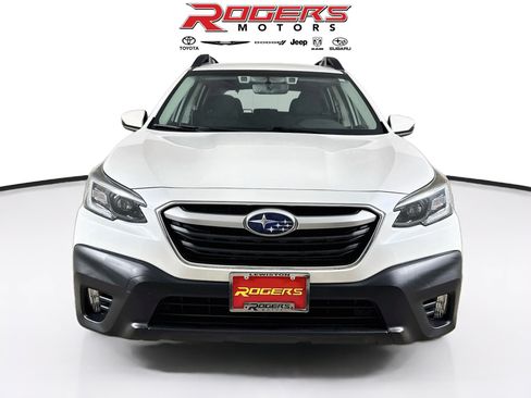 Used 2020 Subaru Outback Premium w/ Popular Package #1 AWD/4WD image 2