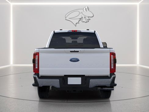 New 2026 Ford F250 Lariat w/ Chrome Package image 5