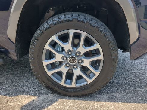 Used 2024 Toyota Tundra 1794 Edition image 9