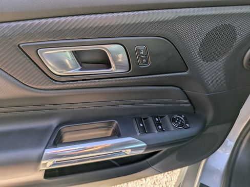Used 2025 Ford Mustang Premium RWD image 15