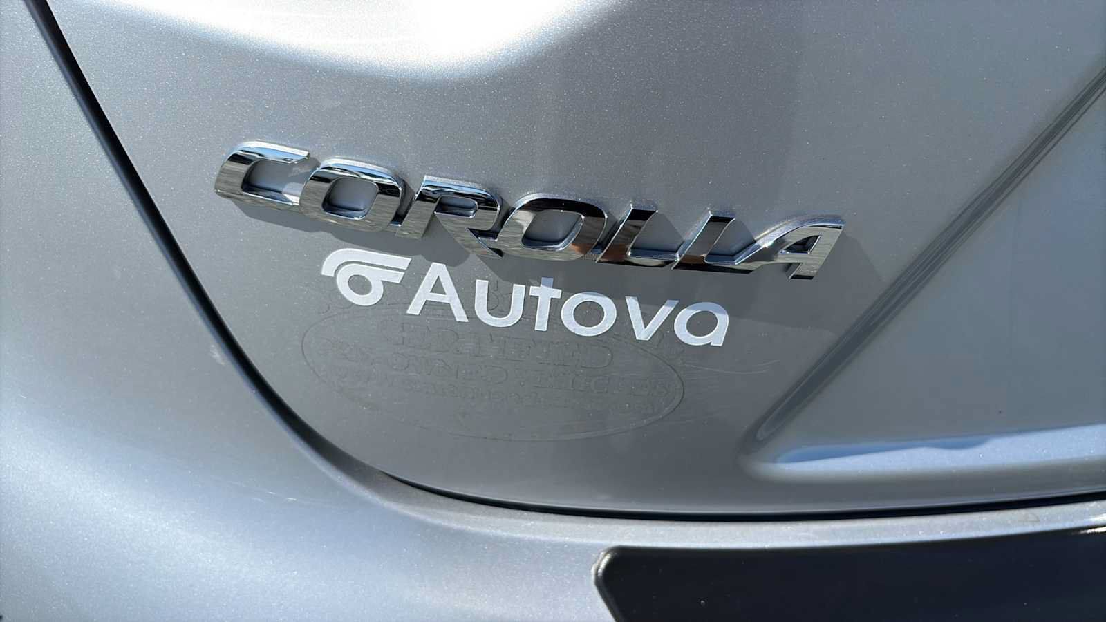 Used 2025 Toyota Corolla LE FWD image 30