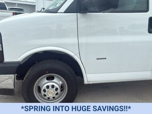 New 2024 Chevrolet Express 3500 w/ Power Convenience Package image 22