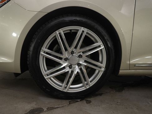 Used 2014 Buick LaCrosse Premium w/ Driver Confidence Package image 24