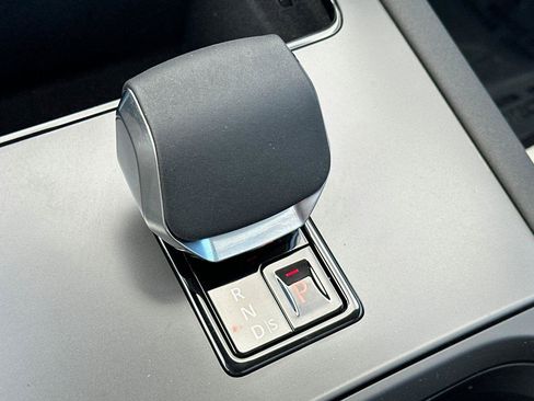 Used 2024 Land Rover Discovery Sport S image 20