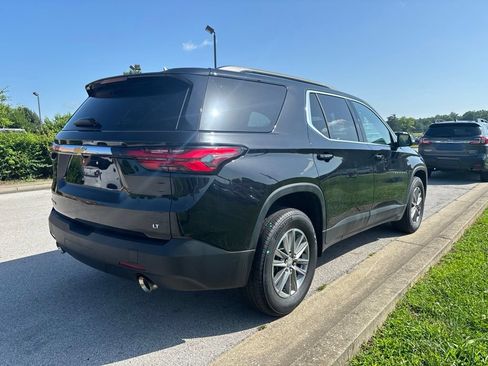Used 2023 Chevrolet Traverse LT w/ LPO, Floor Liner Package FWD image 3