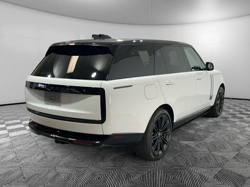 New 2025 Land Rover Range Rover Long Wheelbase SE image 5