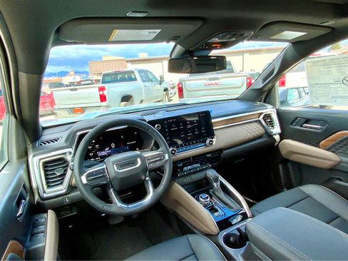 New 2026 GMC Canyon Denali image 34