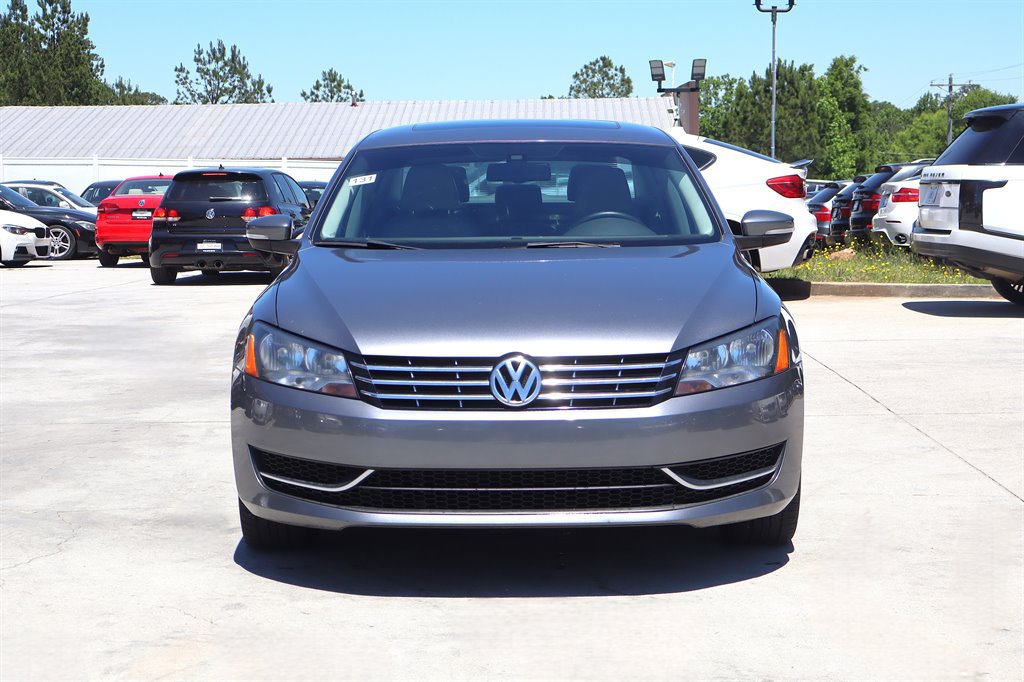 Used 2013 Volkswagen Passat TDI SE FWD image 2
