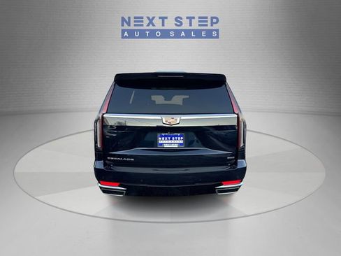 Used 2023 Cadillac Escalade Premium Luxury Platinum image 7