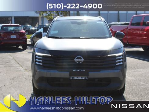 New 2026 Nissan Kicks SV image 4