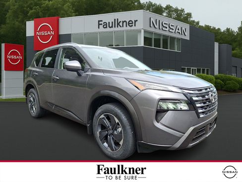 Certified 2026 Nissan Rogue SV w/ SV Premium Package AWD/4WD image 1