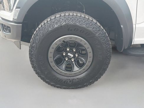 Used 2022 Ford F150 Raptor w/ Equipment Group 801A High AWD/4WD image 39