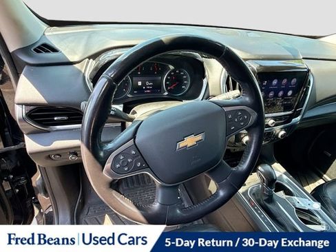 Used 2021 Chevrolet Traverse Premier w/ Redline Edition AWD/4WD image 13