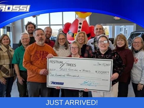 Used 2023 Chevrolet Equinox LS AWD/4WD image 13