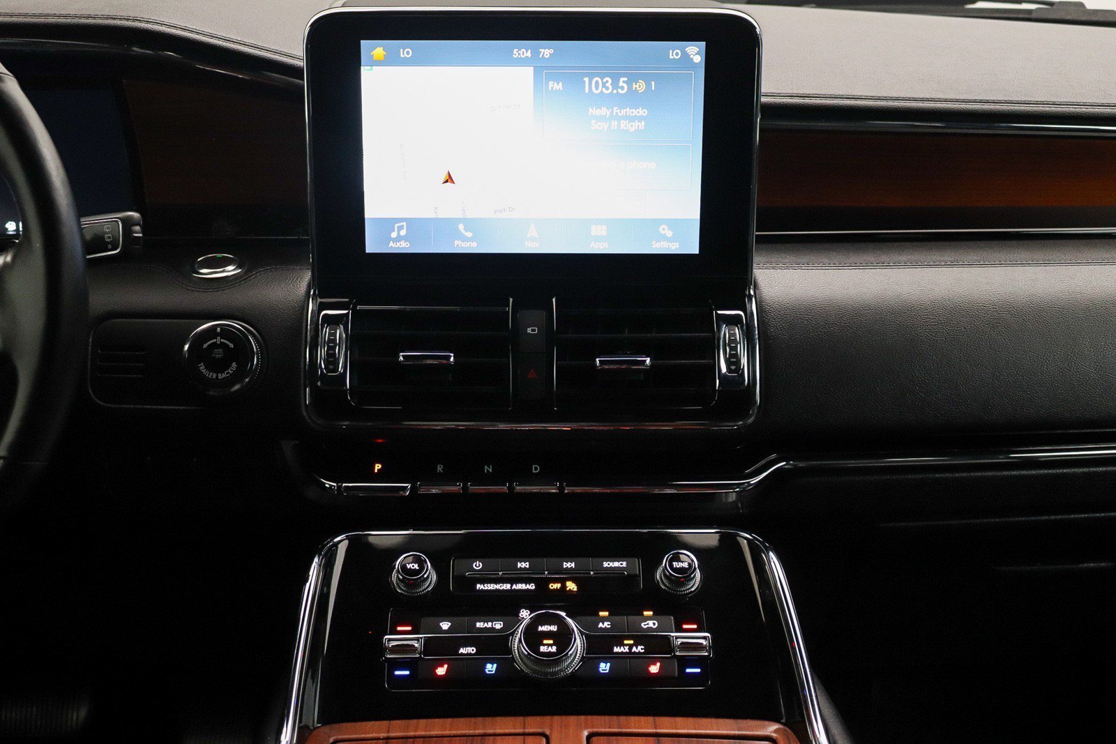 Used 2018 Lincoln Navigator Select w/ Technology Package RWD image 29