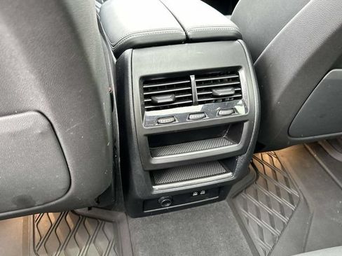 Used 2024 BMW X5 xDrive50e AWD/4WD image 21