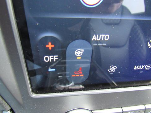 Used 2024 Ford Edge Titanium image 20