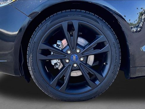 Used 2020 Ford Fusion Titanium AWD/4WD image 8