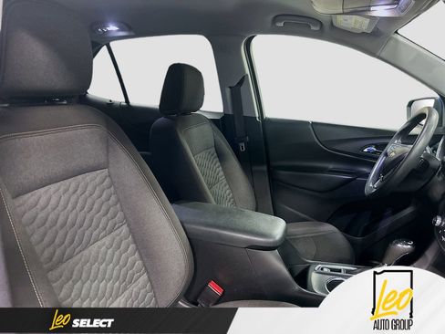Used 2021 Chevrolet Equinox LT image 26