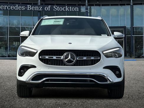 New 2026 Mercedes-Benz GLA 250 4MATIC image 9