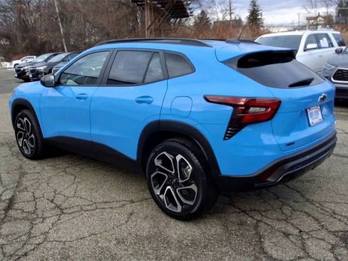 Certified 2024 Chevrolet Trax RS w/ Driver Confidence Package image 6