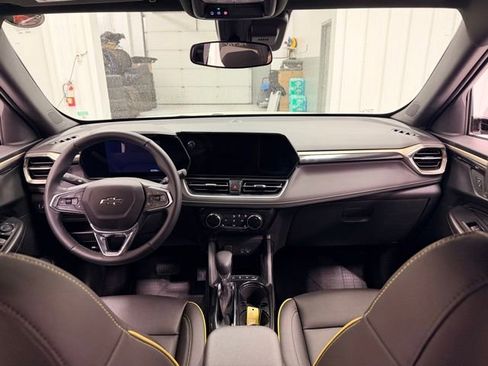 Certified 2025 Chevrolet TrailBlazer ACTIV w/ Driver Confidence Package AWD/4WD image 18