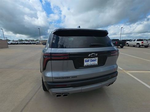 Used 2024 Chevrolet Traverse Z71 w/ LPO, Floor Liner Package AWD/4WD image 11